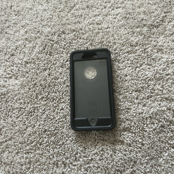 OtterBox Other - ⭐️ Firm Price ⭐️ iPhone 8 Otterbox case